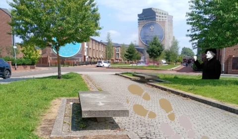 Picture of a path with footsteps